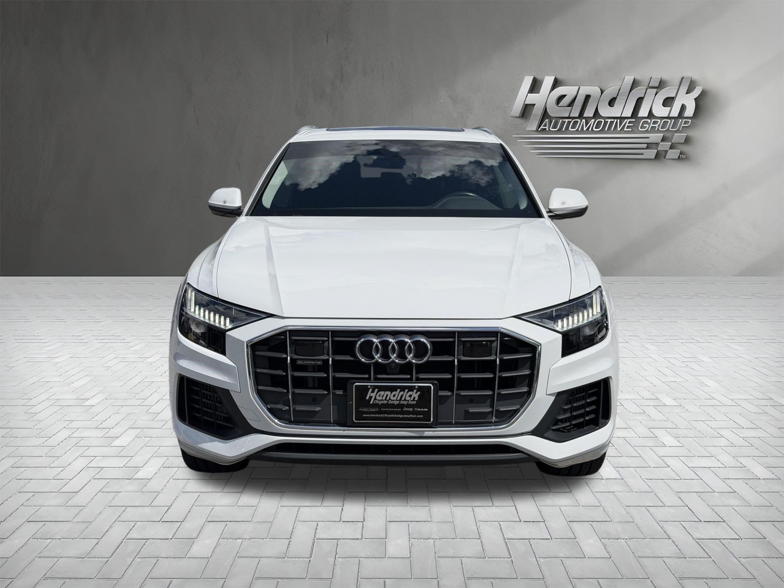Used 2023 Audi Q8 Premium w/ Convenience Package AWD/4WD image 3