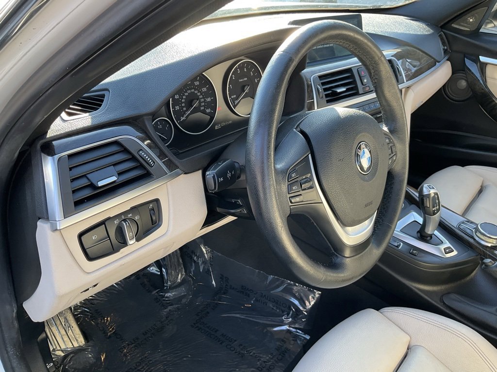 Used 2017 BMW 330e image 17