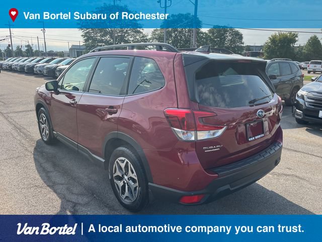 Certified 2024 Subaru Forester Premium AWD/4WD image 3