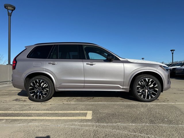 New 2026 Volvo XC90 B6 Ultra w/ Lounge Package image 8