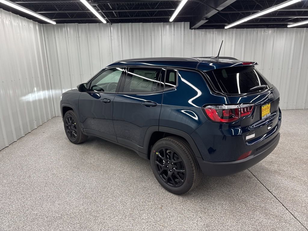 New 2026 Jeep Compass Latitude image 4