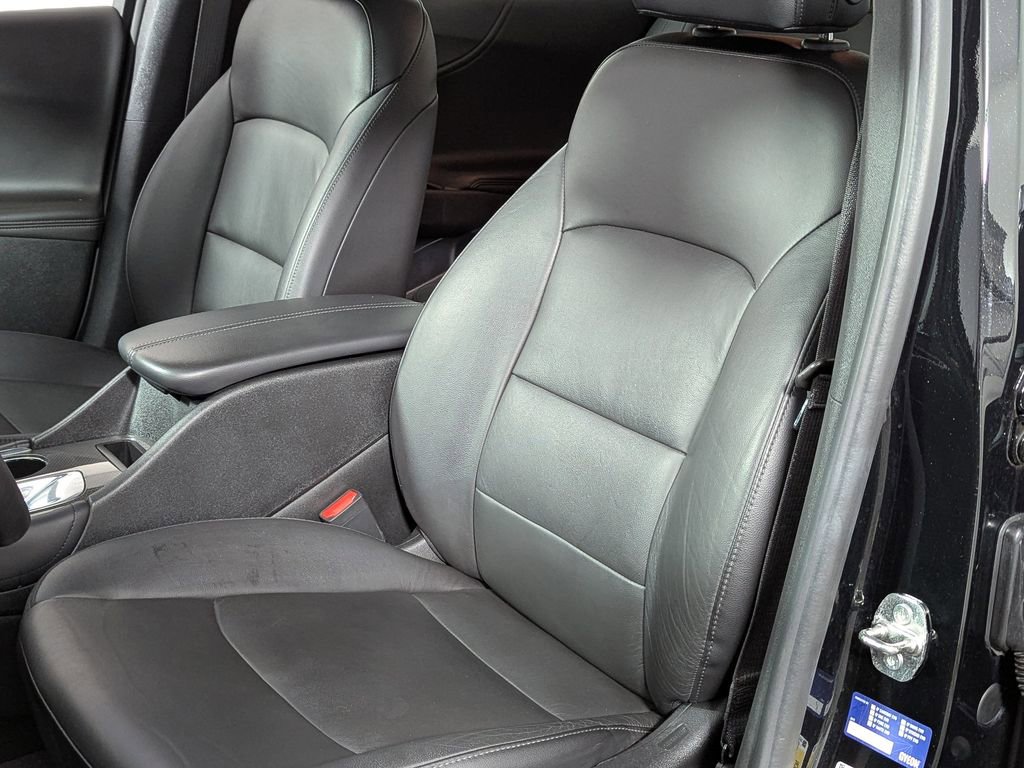 Used 2020 Chevrolet Malibu LT w/ Leather Package FWD image 17