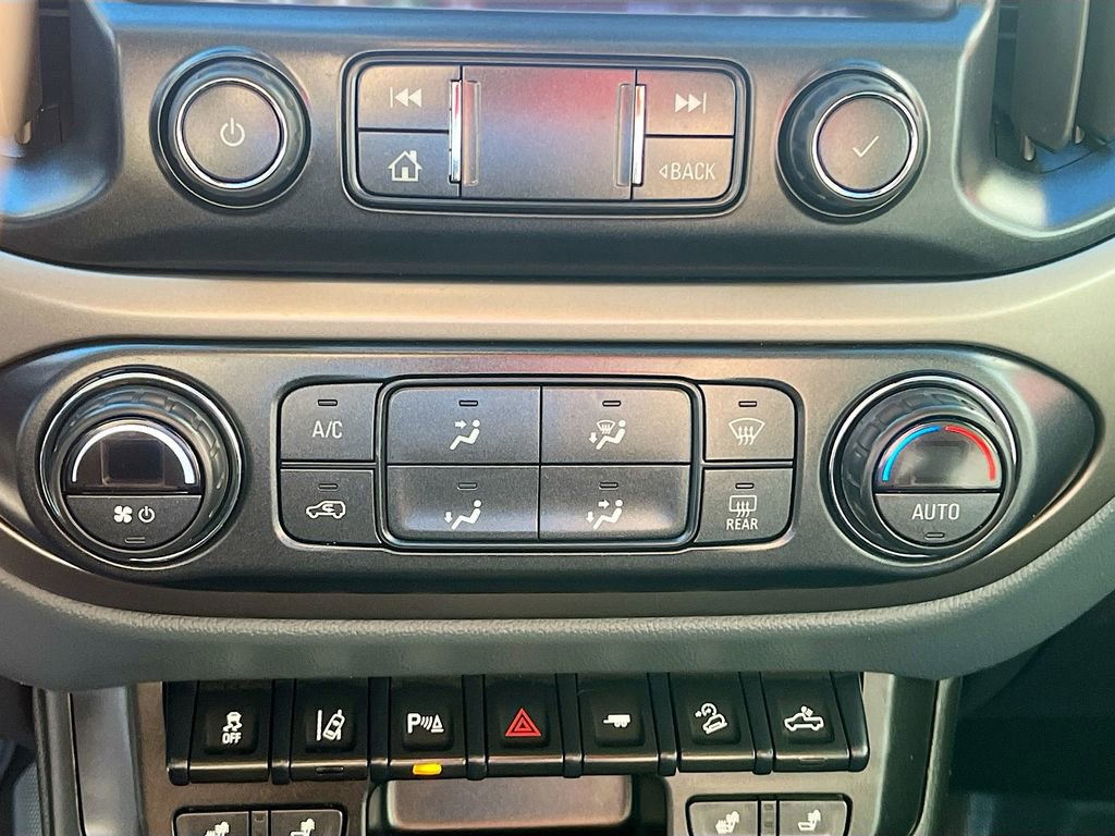 Used 2022 Chevrolet Colorado Z71 w/ Trail Boss Package image 16