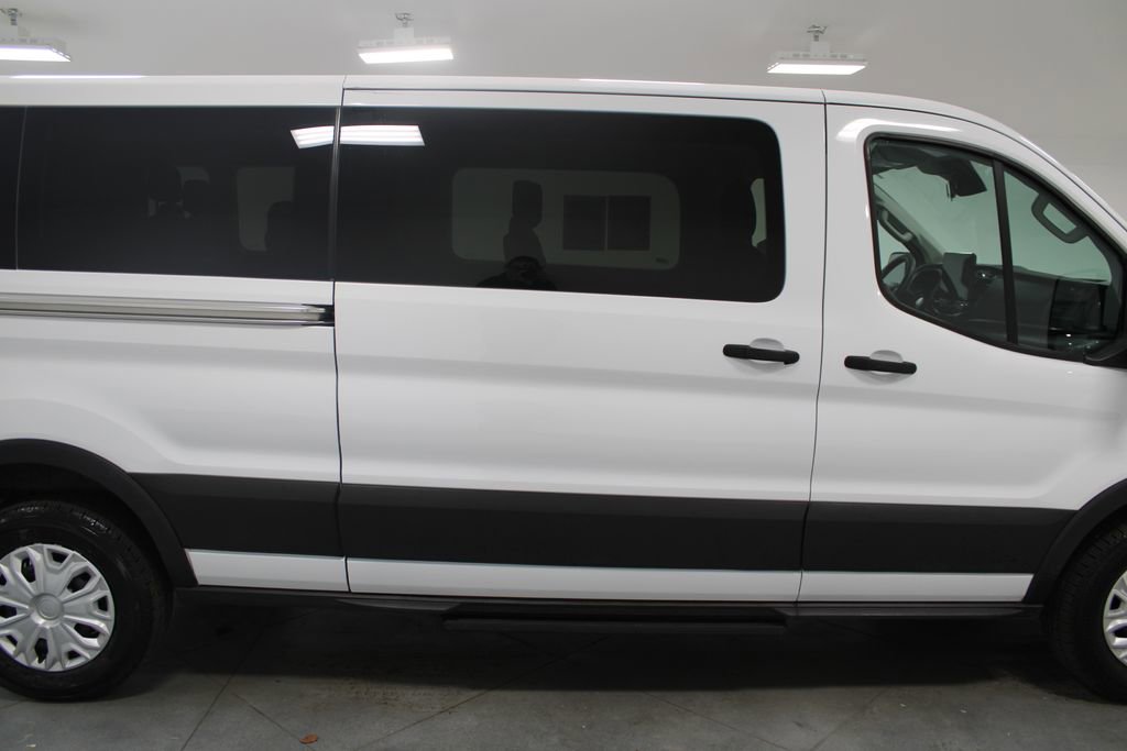 Used 2023 Ford Transit 350 XLT image 11