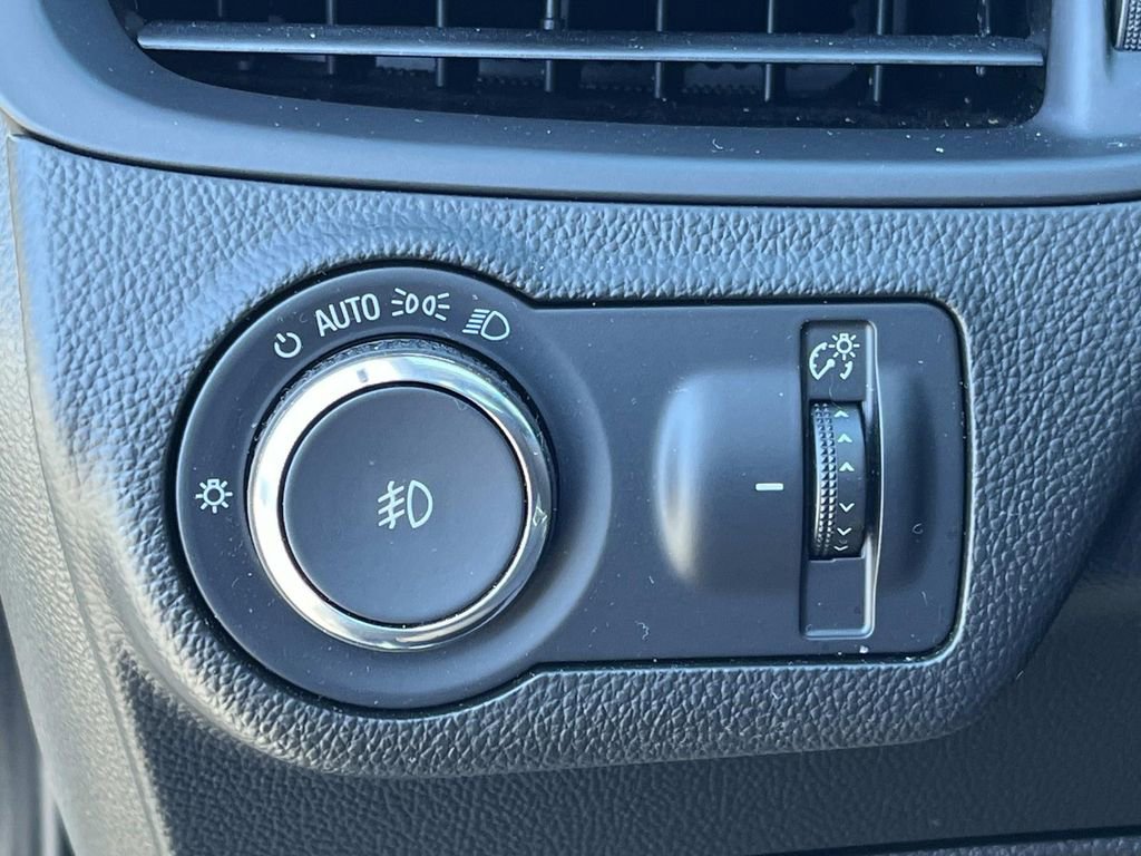 Used 2020 Buick Envision Essence w/ Experience Buick Package image 28