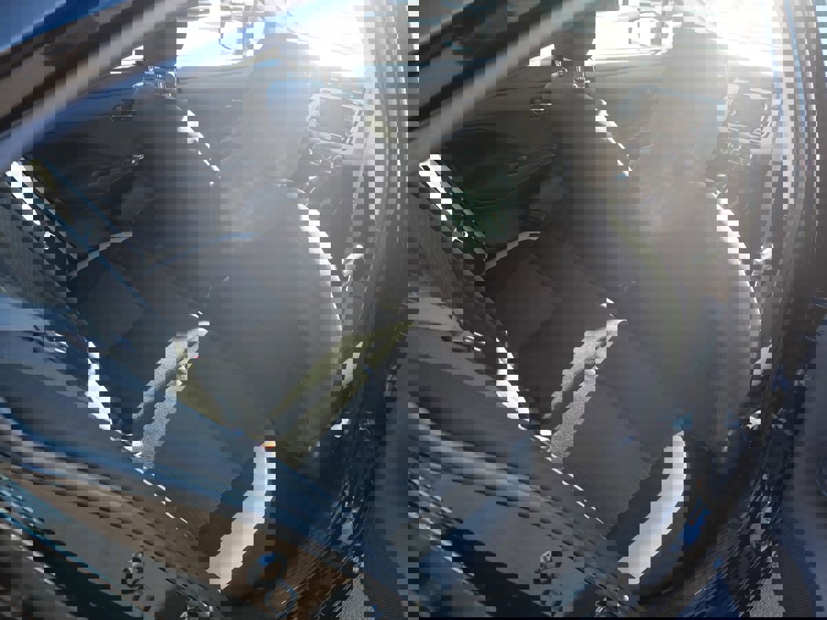 Used 2021 Nissan Versa SV image 25