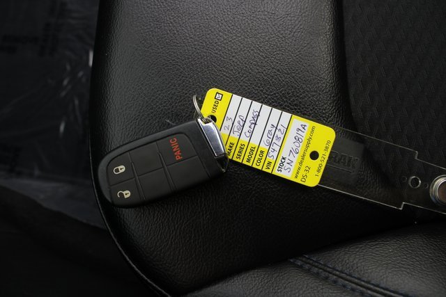 Used 2023 Jeep Compass Latitude image 7