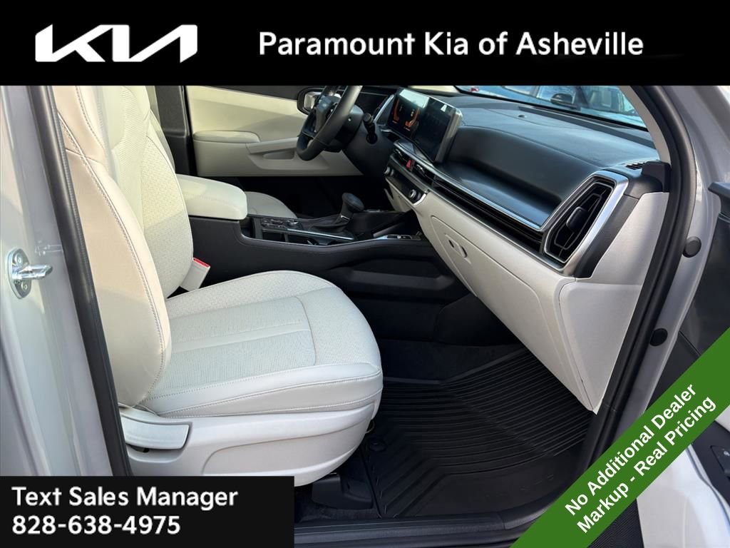 New 2026 Kia Sorento S image 19