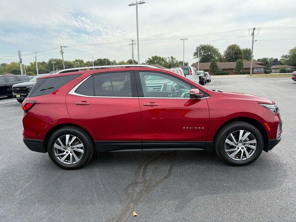 Used 2023 Chevrolet Equinox Premier image 6
