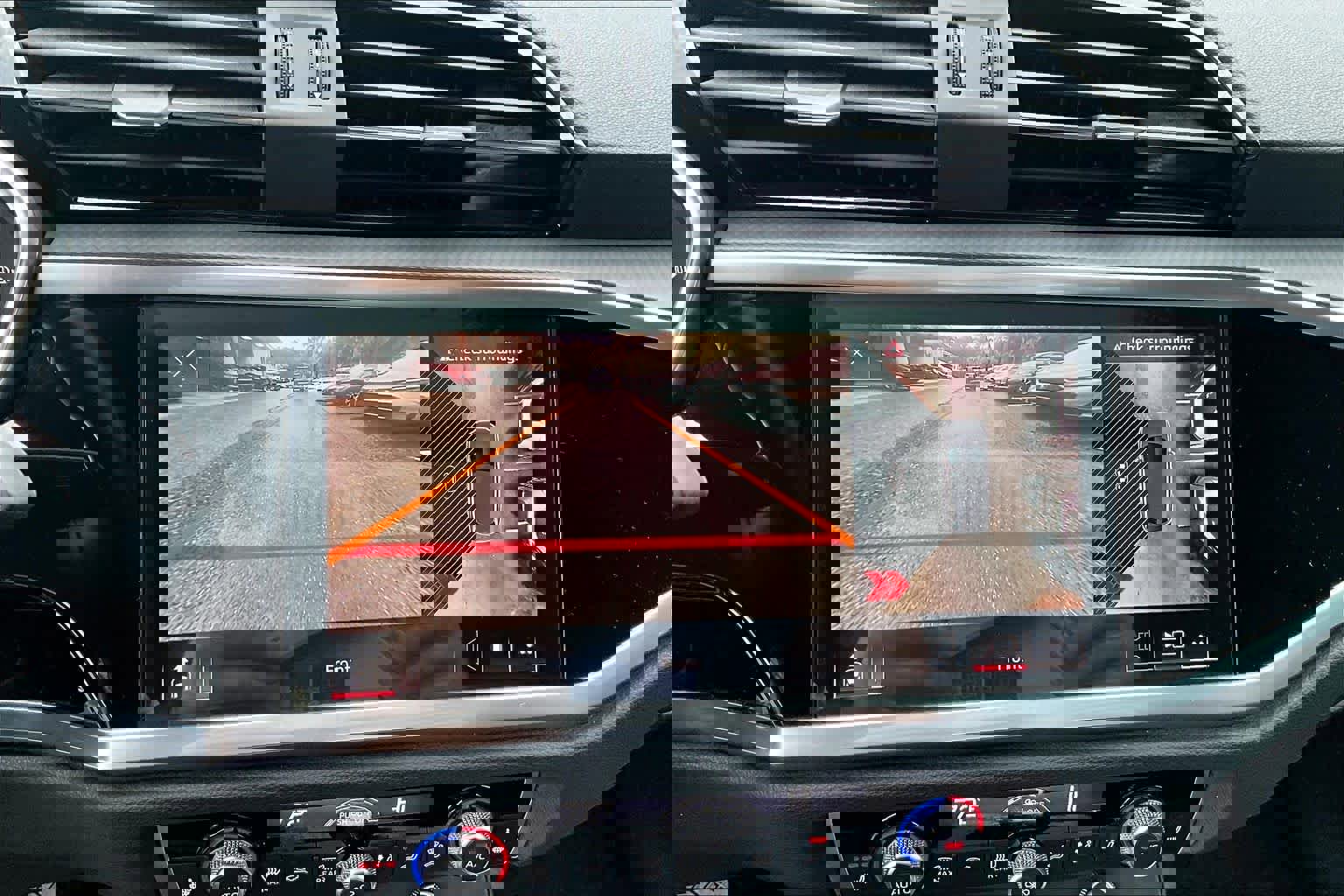 Used 2023 Audi Q3 2.0T Premium Plus w/ Premium Plus Package image 26