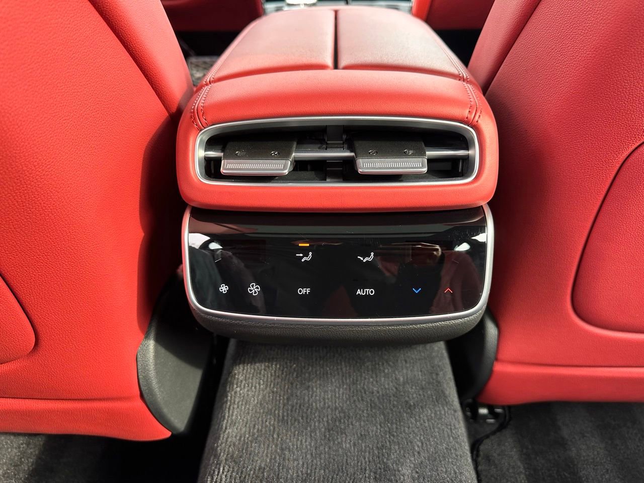 Used 2025 Genesis G80 3.5T Sport image 20