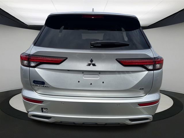 Used 2024 Mitsubishi Outlander SE Black Edition image 6