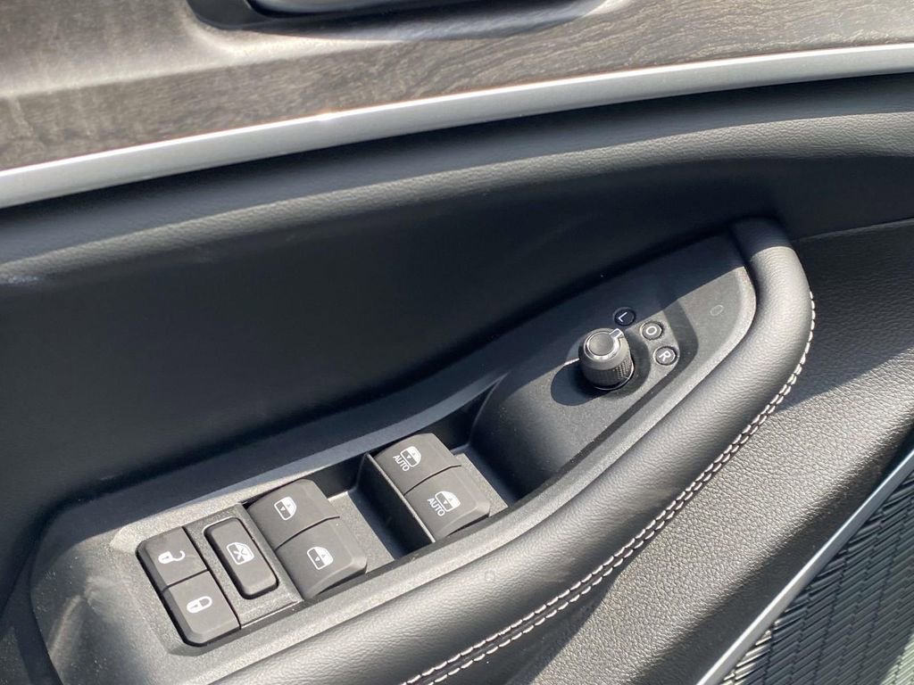 New 2026 Jeep Grand Cherokee Limited w/ Limited Altitude Package image 38