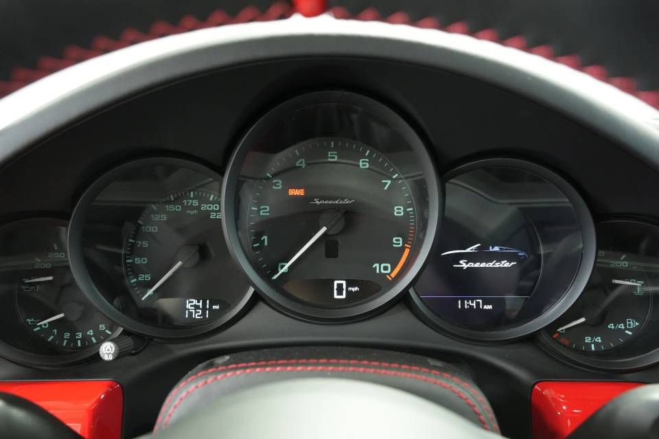 Certified 2019 Porsche 911 Speedster image 14