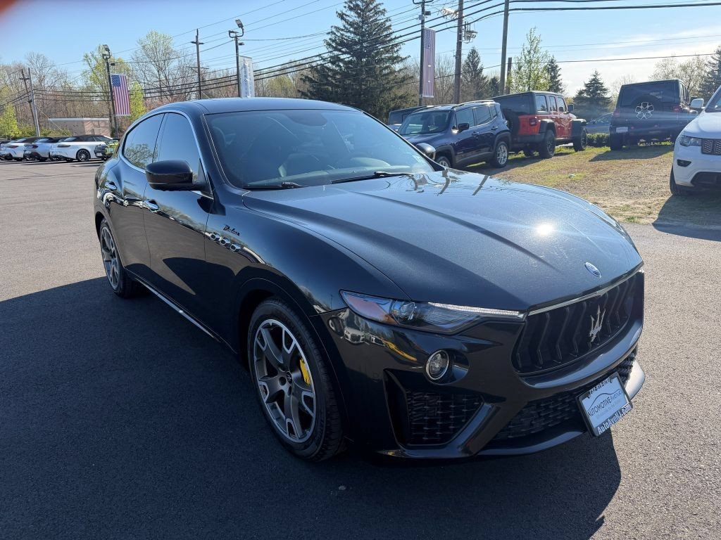 Used 2022 Maserati Levante Modena AWD/4WD image 2