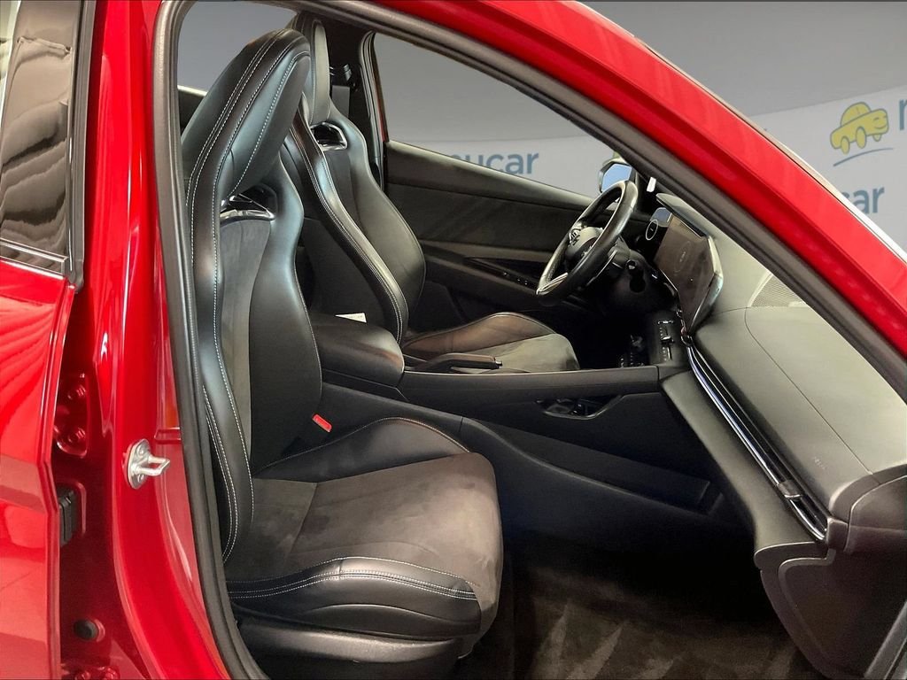 Used 2025 Hyundai Elantra N FWD image 11