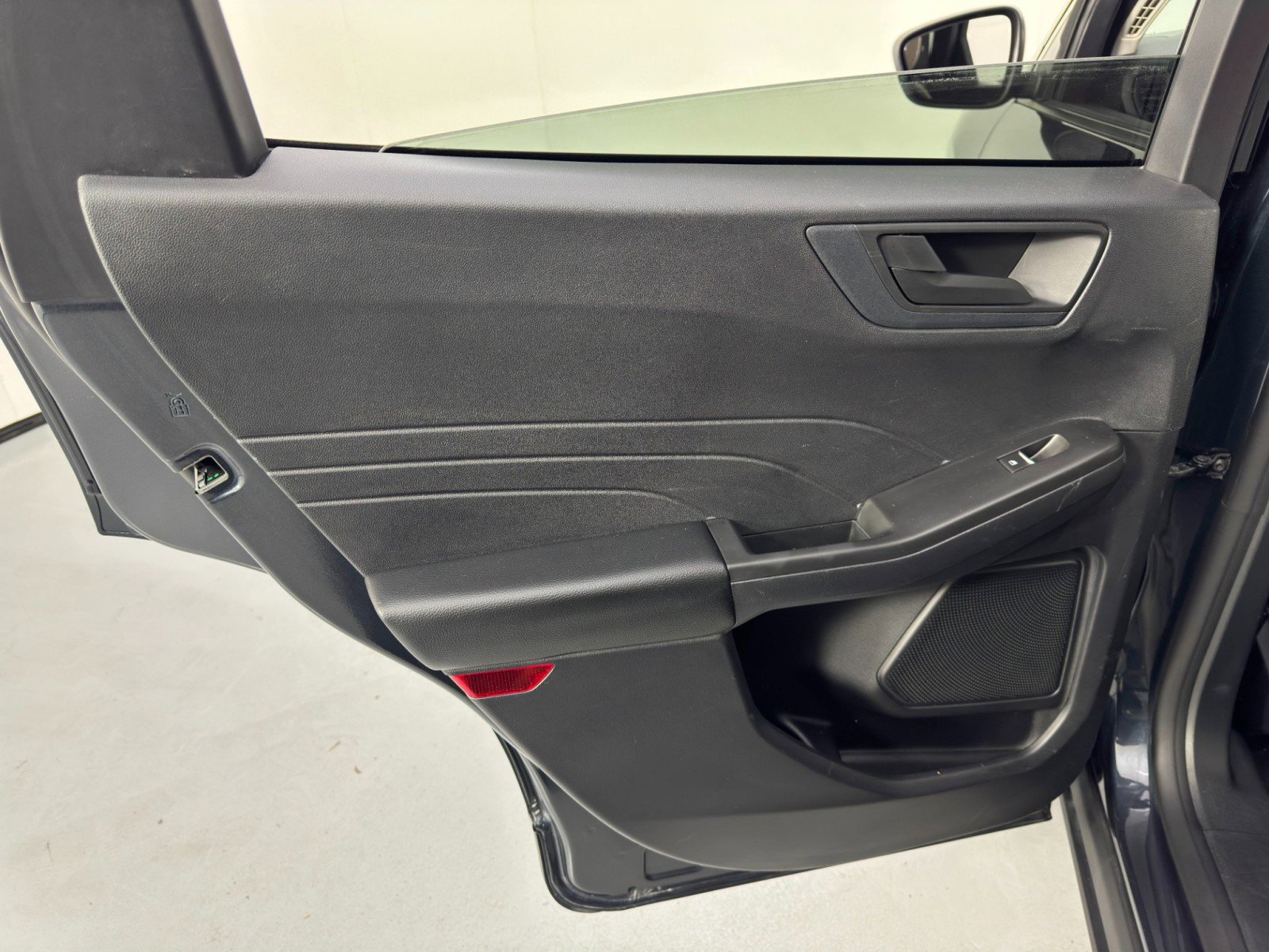 Used 2022 Ford Escape SE w/ Cold Weather Package image 36