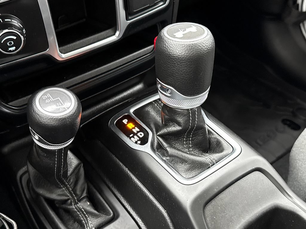Used 2024 Jeep Wrangler Unlimited Sport AWD/4WD image 27