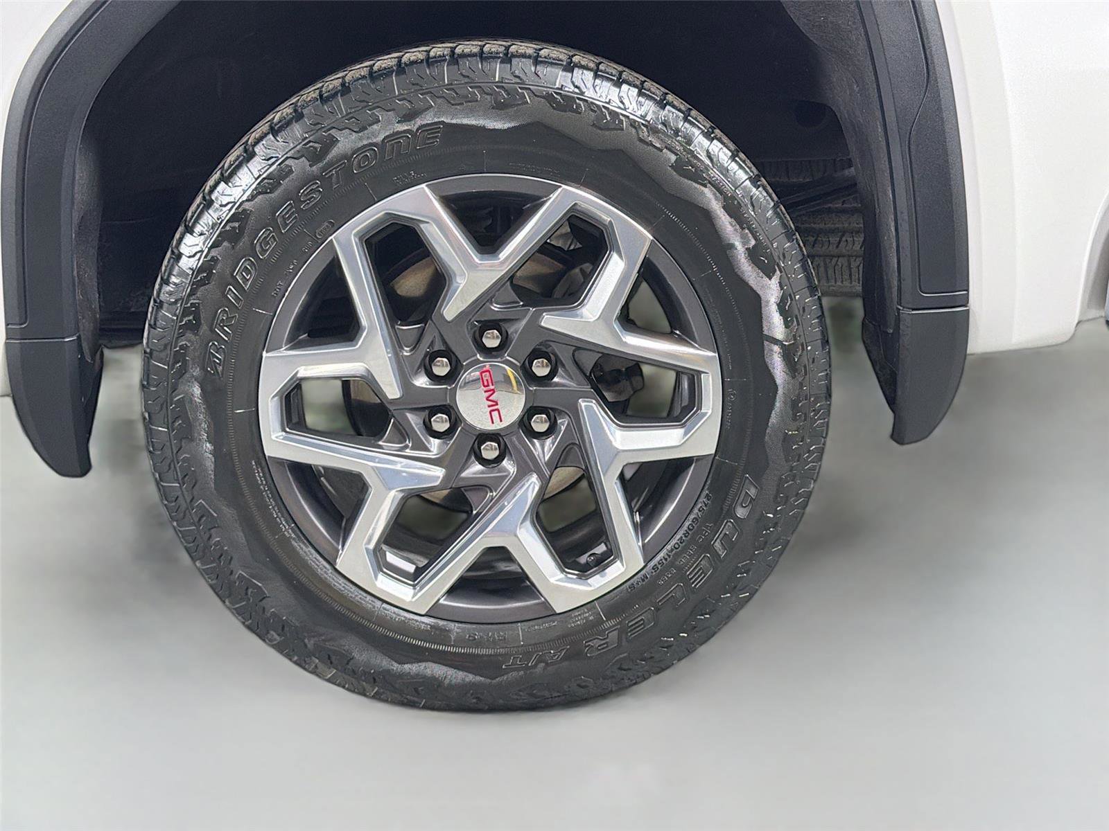 Used 2024 GMC Sierra 1500 SLT RWD image 29