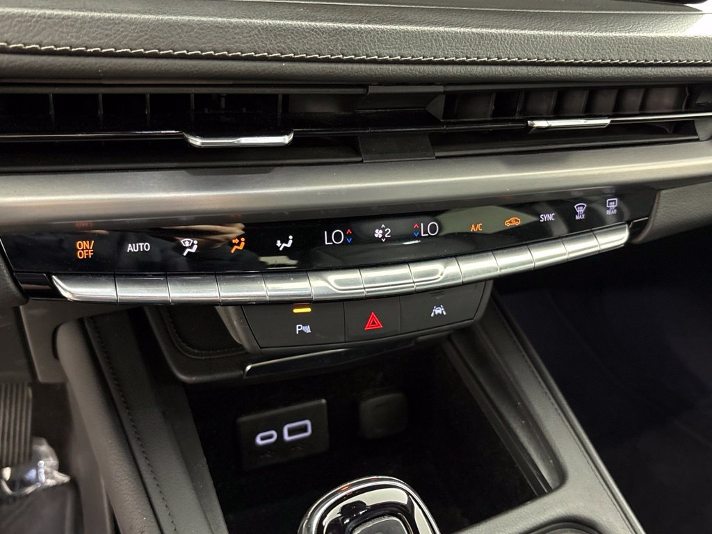 Used 2024 Cadillac XT4 Premium Luxury FWD image 45