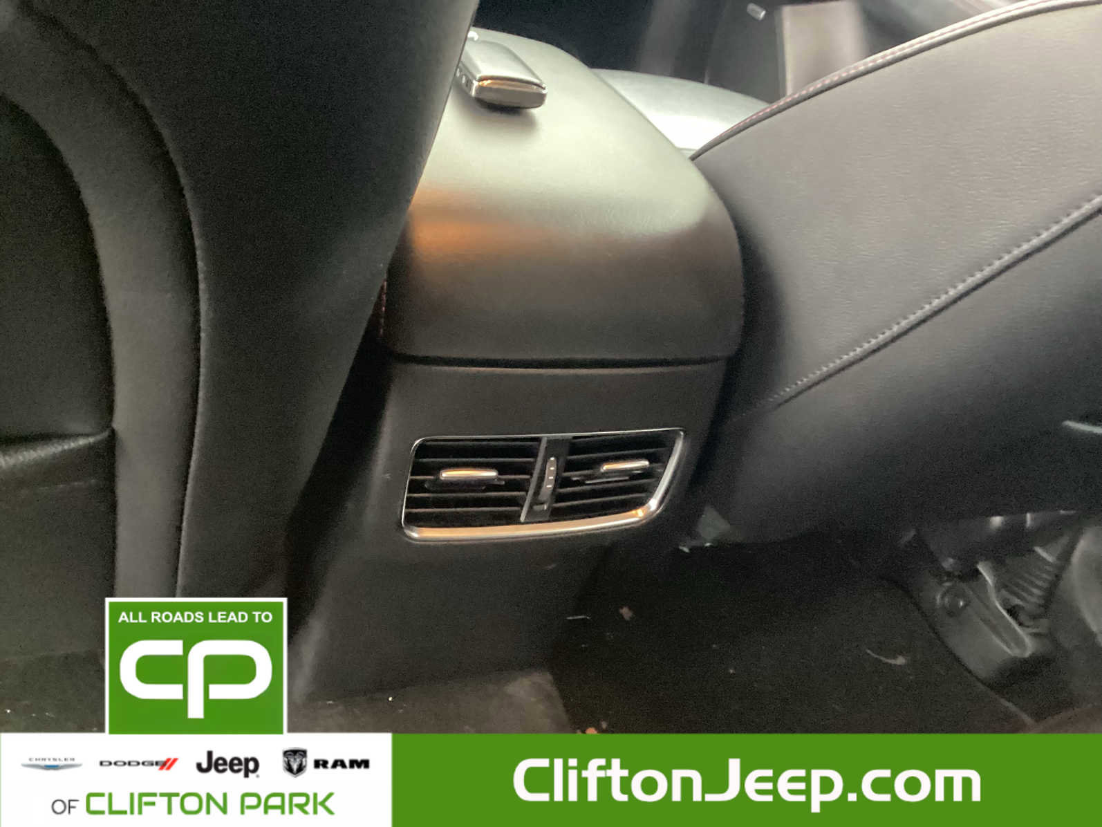 Used 2024 MAZDA CX-5 Carbon Edition image 9