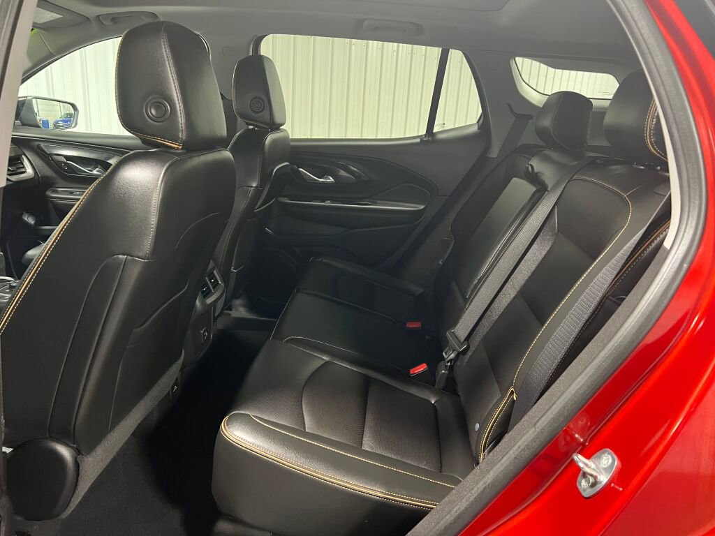 Used 2023 GMC Terrain AT4 w/ Infotainment Package II image 6