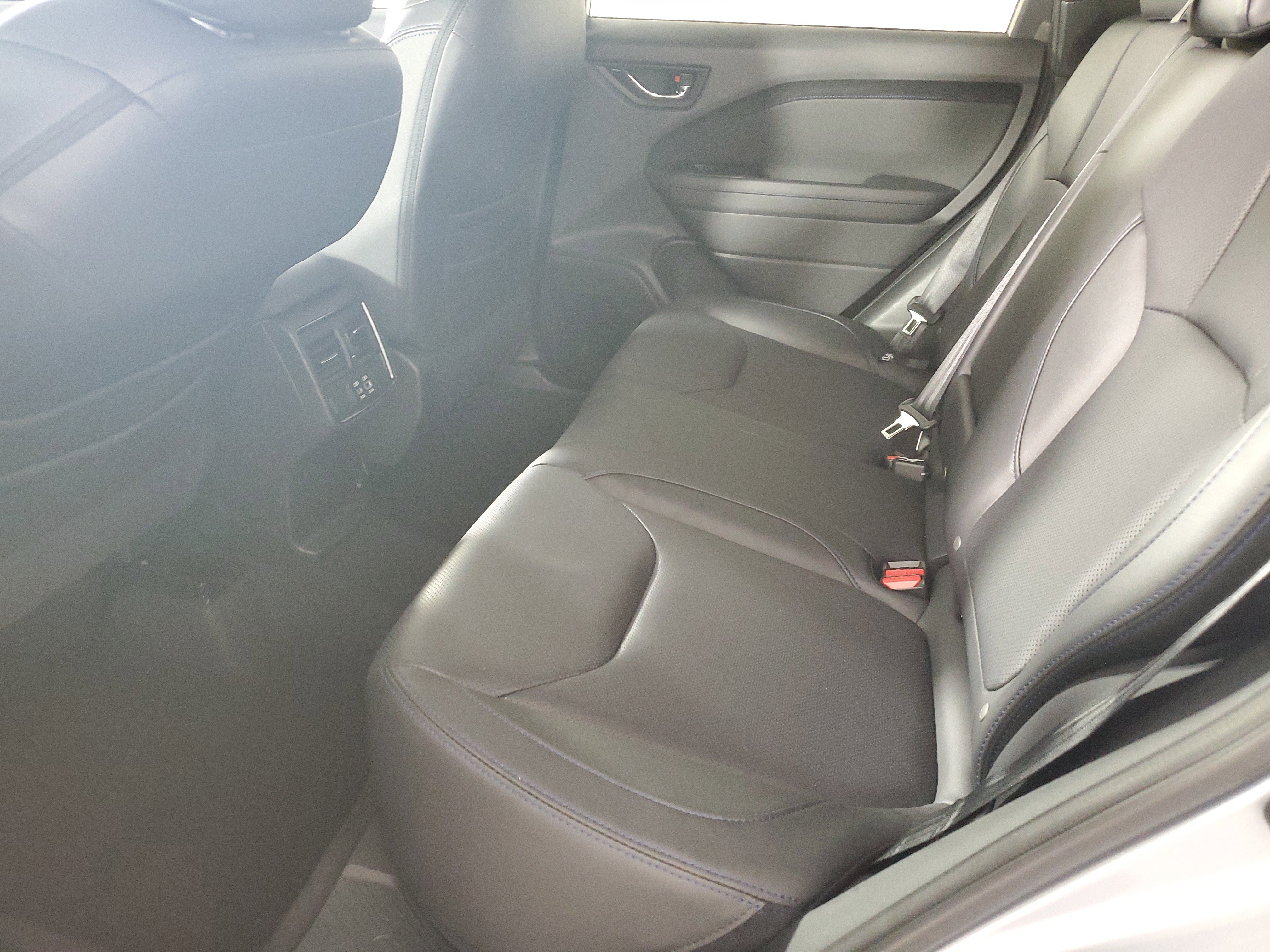 Used 2025 Subaru Forester Limited image 13