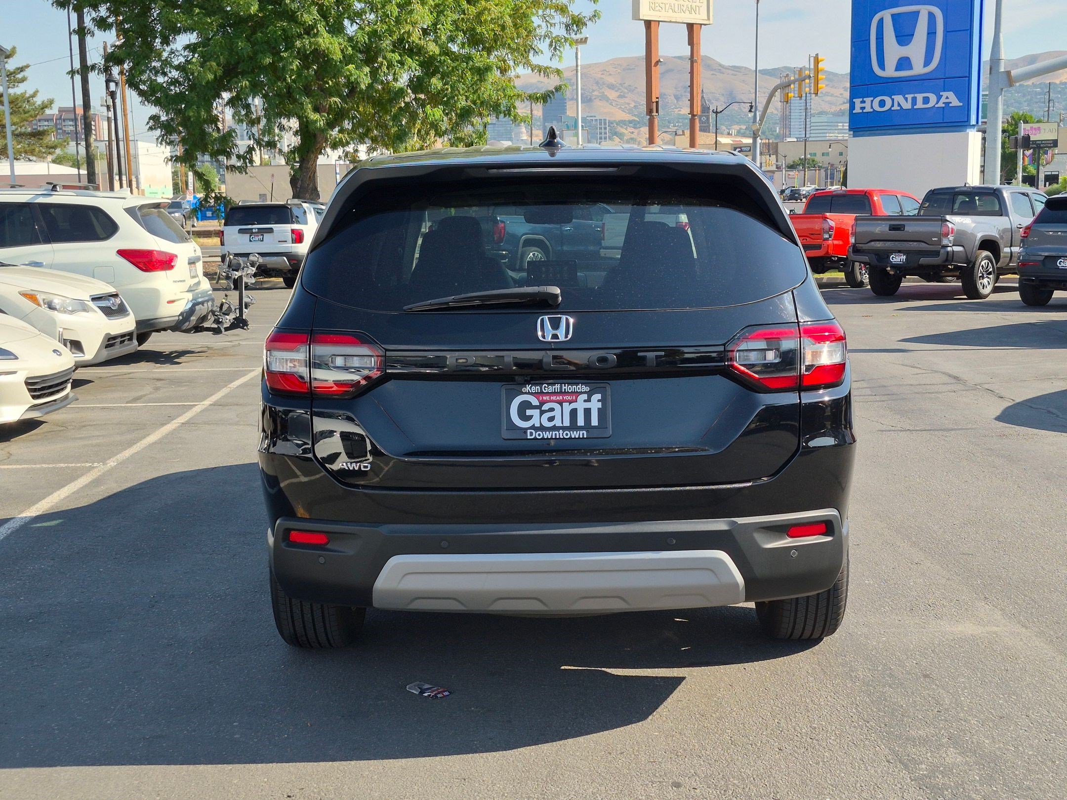 Used 2024 Honda Pilot EX-L image 7