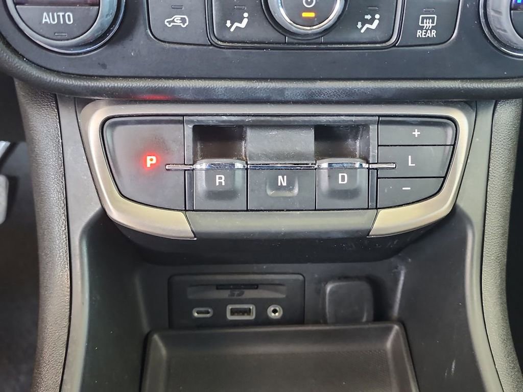 Certified 2022 GMC Terrain Denali AWD/4WD image 16