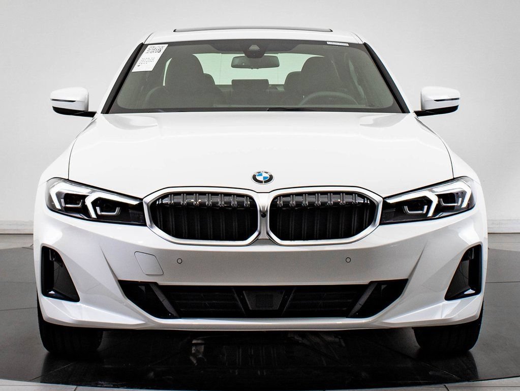 Certified 2025 BMW 330i xDrive Sedan w/ Convenience Package AWD/4WD image 2