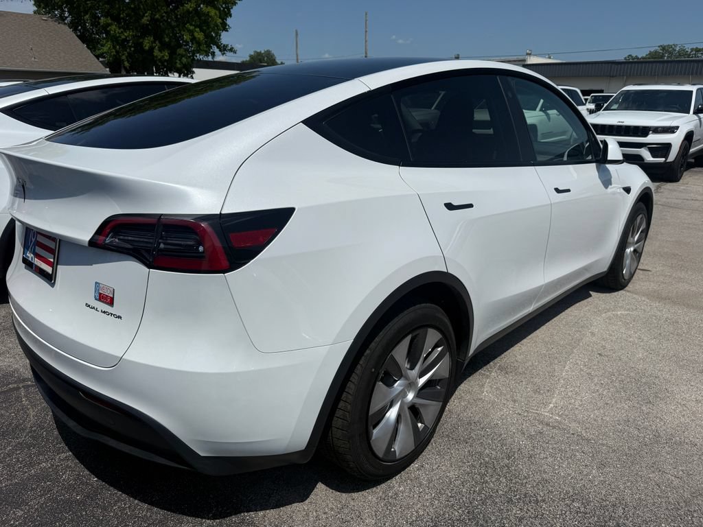 Used 2023 Tesla Model Y Long Range AWD/4WD image 18