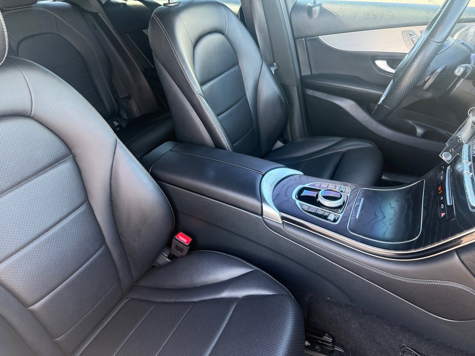 Used 2019 Mercedes-Benz GLC 300 image 18