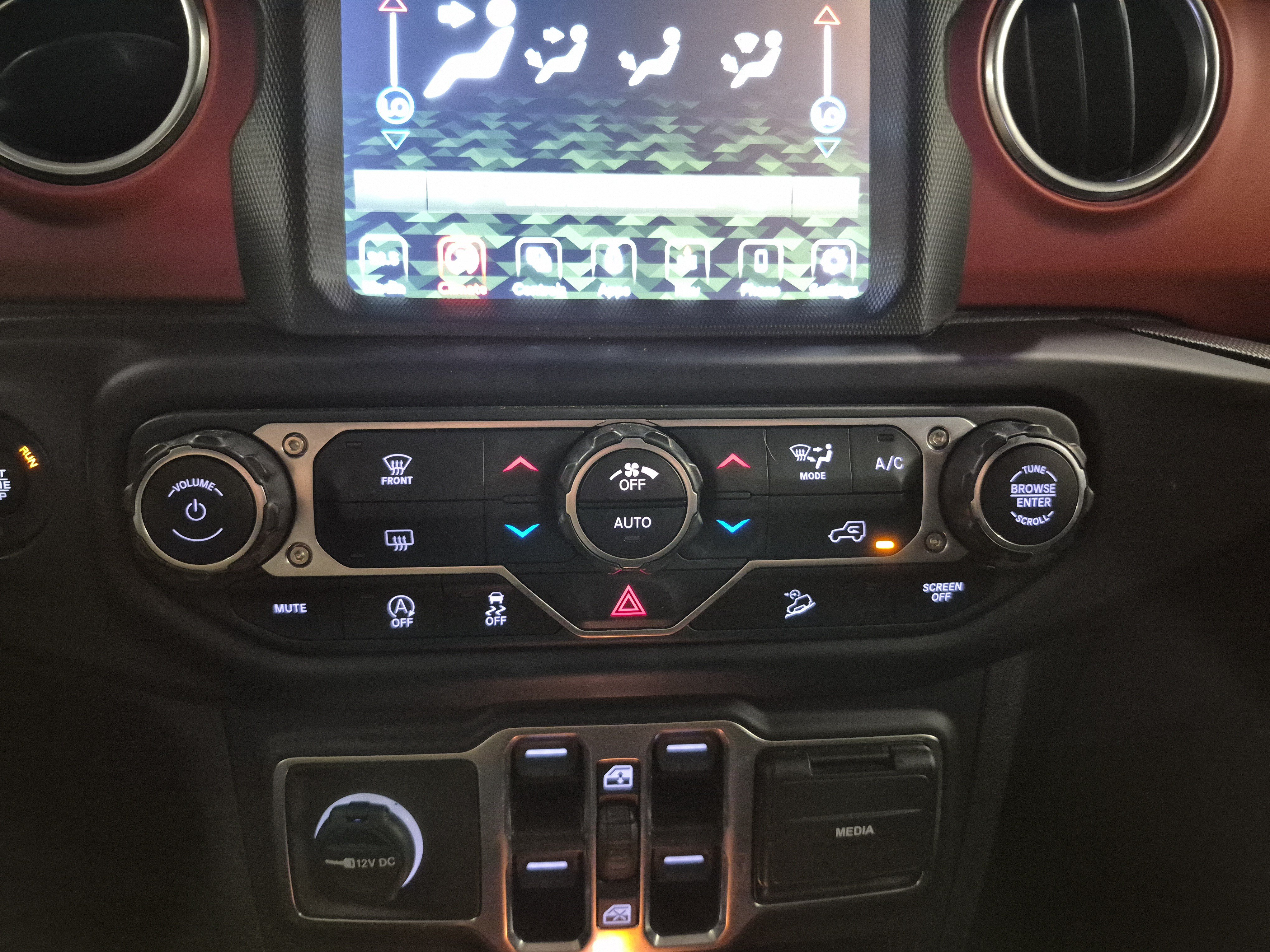 Used 2021 Jeep Wrangler Unlimited Rubicon AWD/4WD image 33
