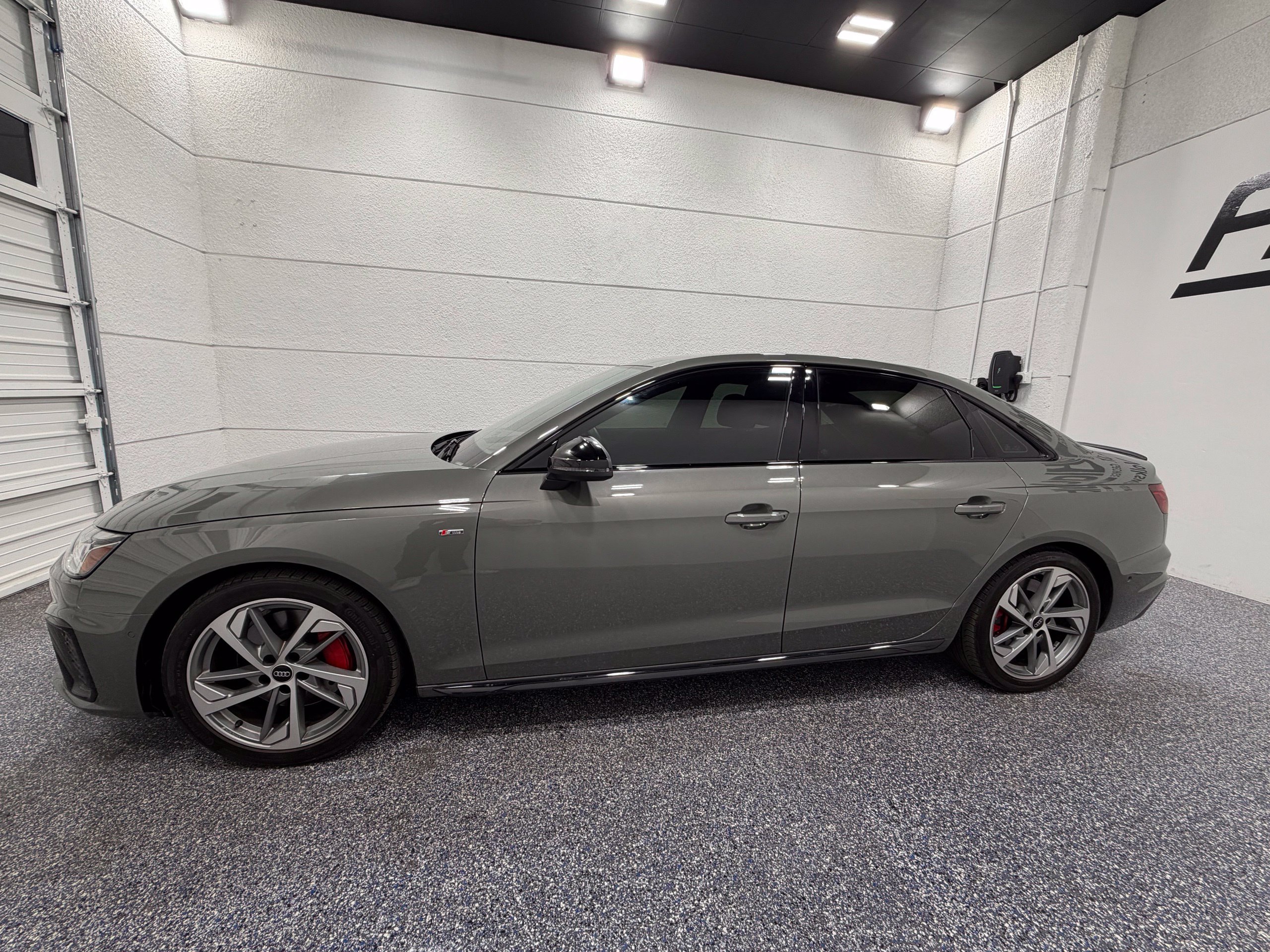 Used 2023 Audi A4 2.0T Prestige w/ Prestige Package AWD/4WD image 2