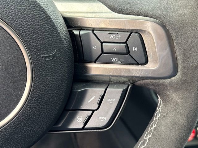 Used 2016 Ford Mustang Shelby GT350 w/ Technology Package image 23