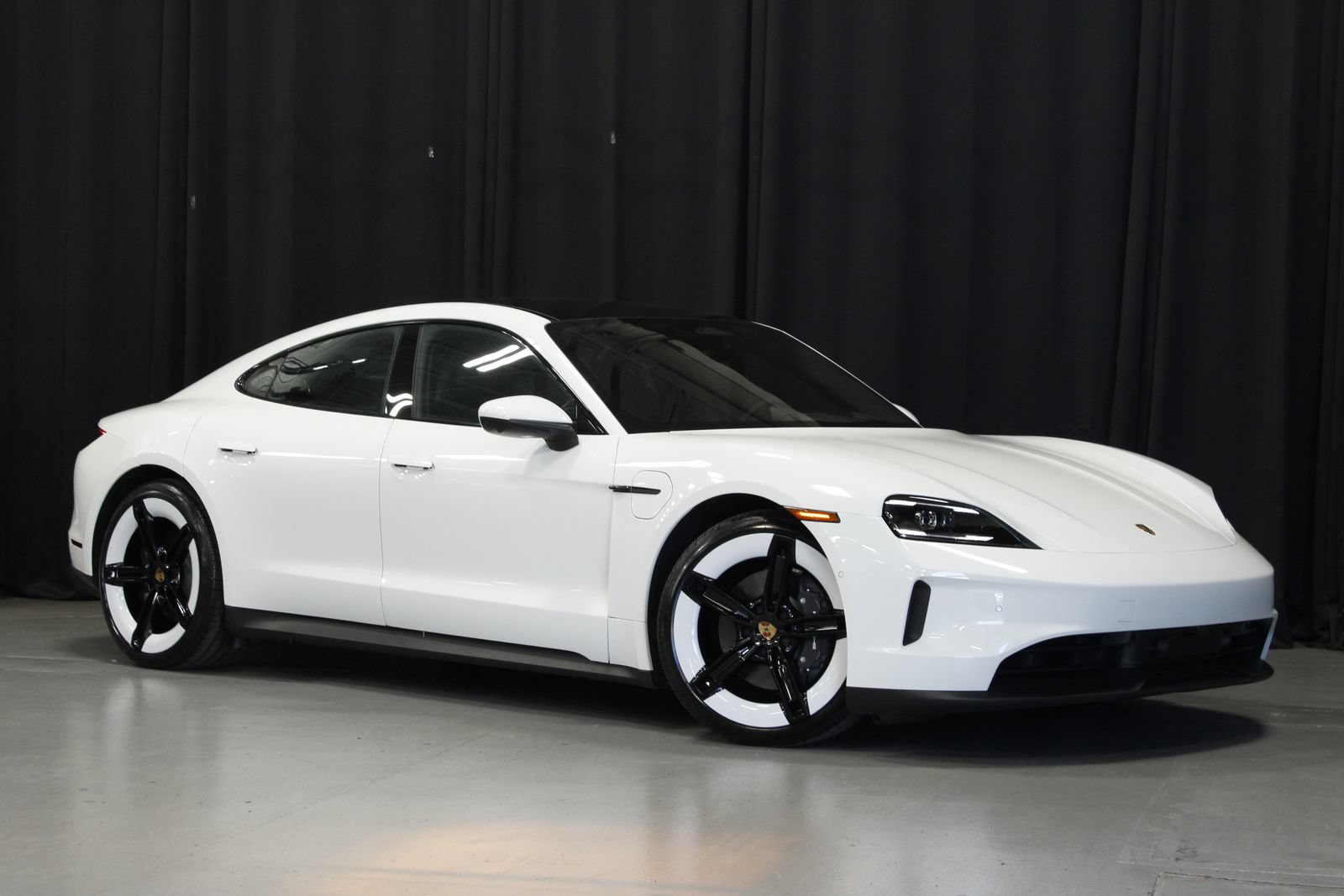 New 2026 Porsche Taycan AWD/4WD image 7