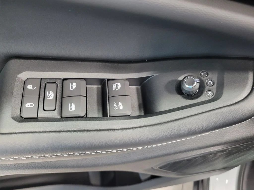 New 2026 Jeep Grand Cherokee L 4WD image 13