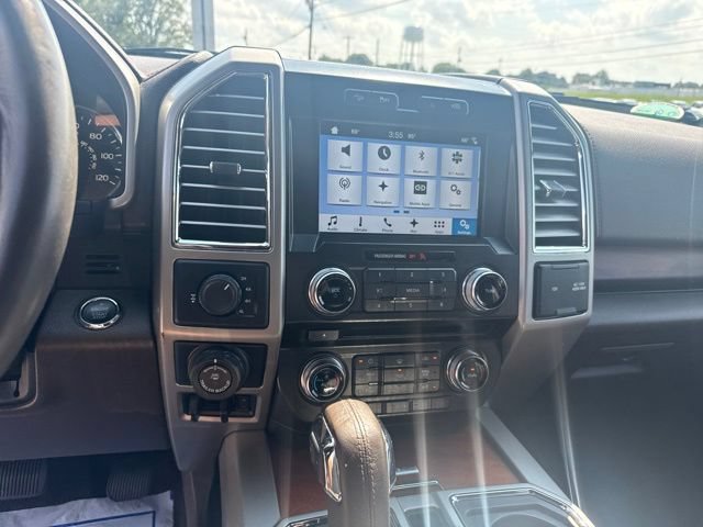 Used 2016 Ford F150 King Ranch w/ Equipment Group 601A Luxury AWD/4WD image 35