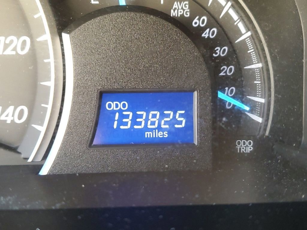 Used 2015 Toyota Camry LE image 12