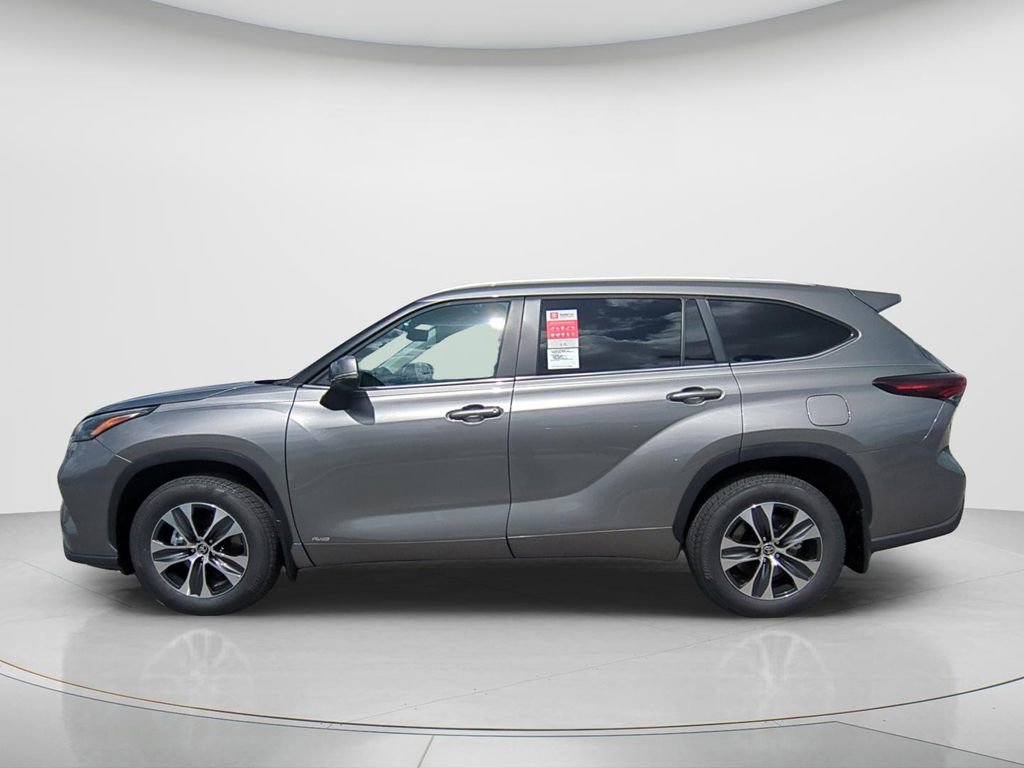 New 2026 Toyota Highlander XLE image 7