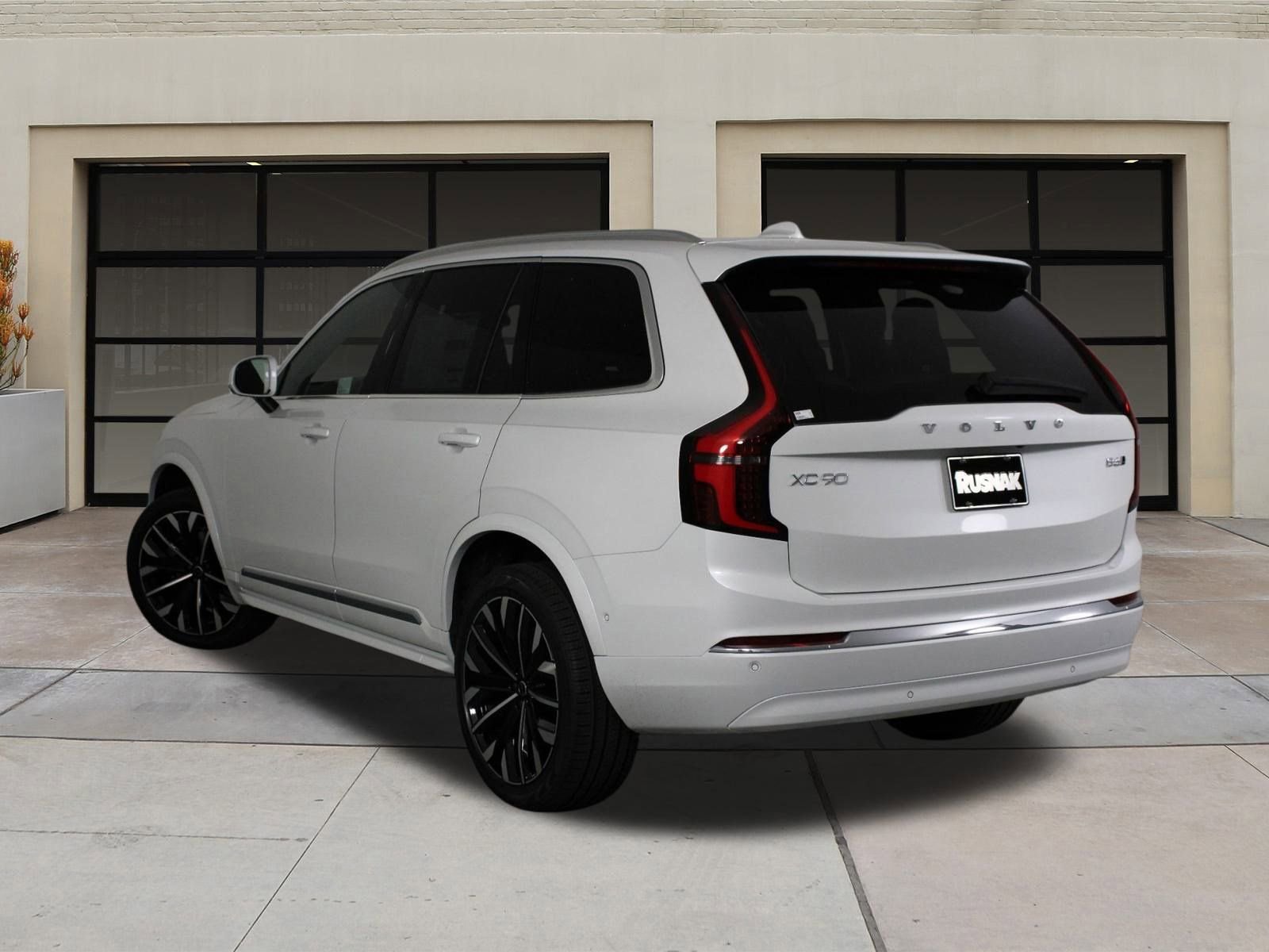New 2026 Volvo XC90 B6 Plus image 3