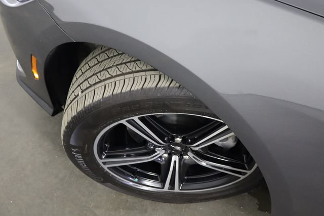 Used 2025 Ford Mustang Coupe RWD image 39