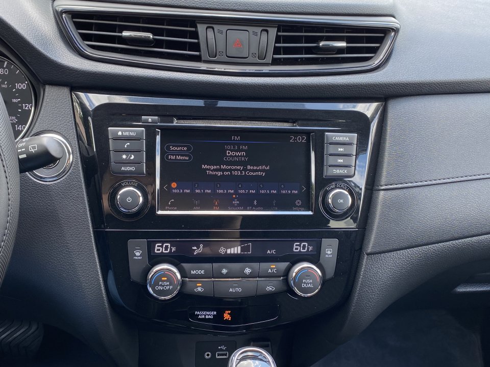 Used 2018 Nissan Rogue SV FWD image 13