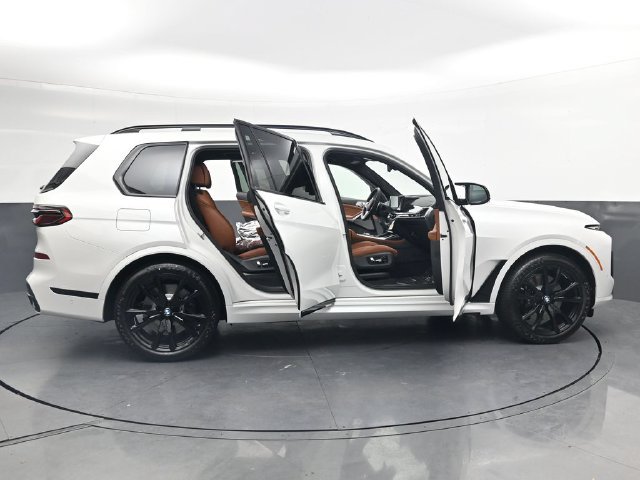New 2027 BMW X7 M60i AWD/4WD image 39