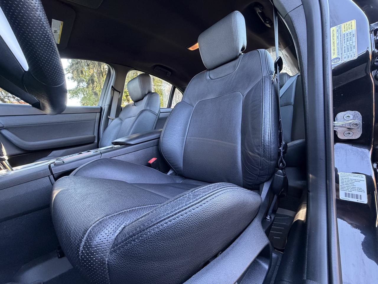 Used 2009 Pontiac G8 GT w/ Premium Package RWD image 19