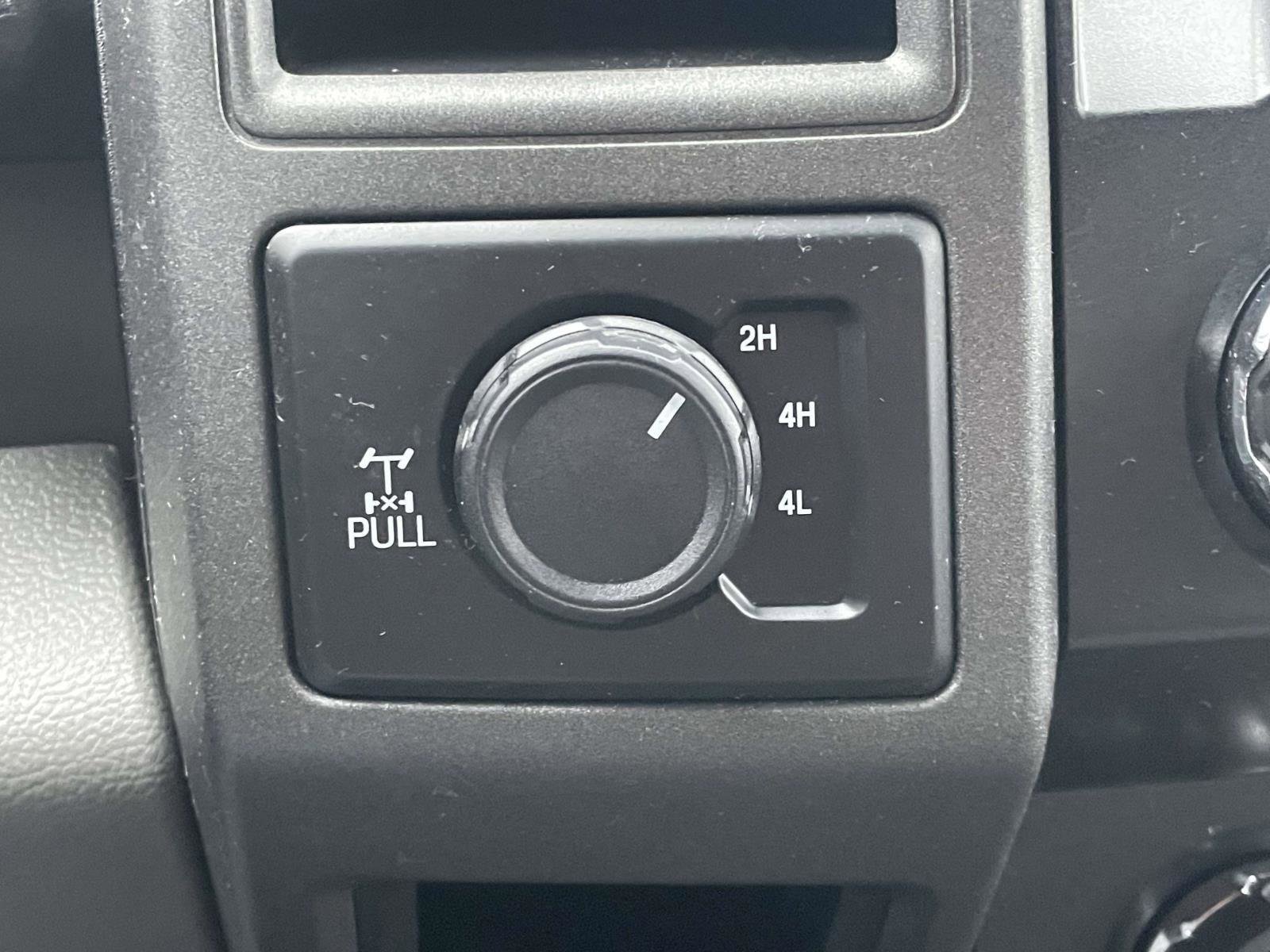 Used 2020 Ford F250 XL w/ STX Appearance Package image 4