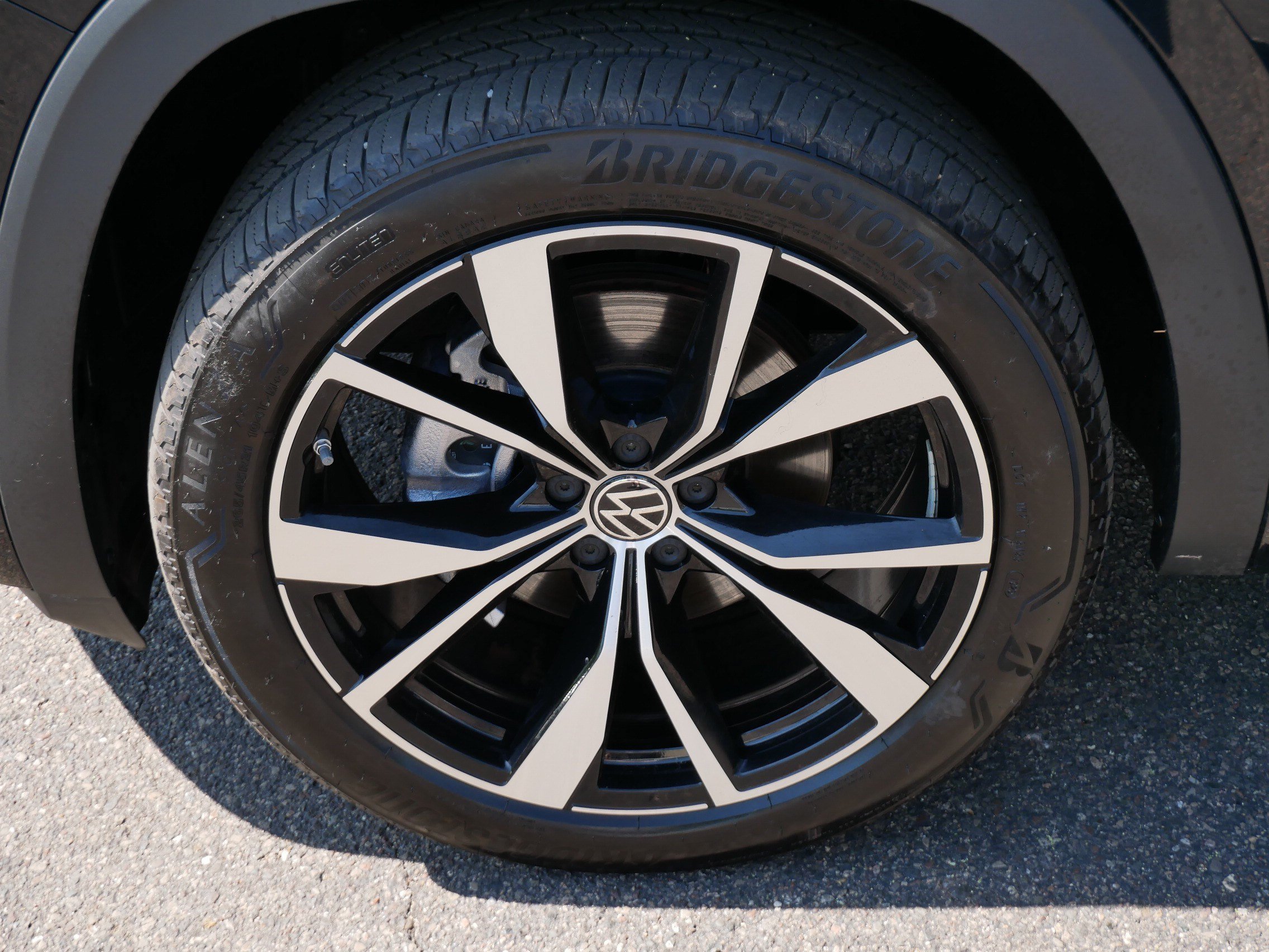 Certified 2026 Volkswagen Atlas SEL Premium R-Line AWD/4WD image 15