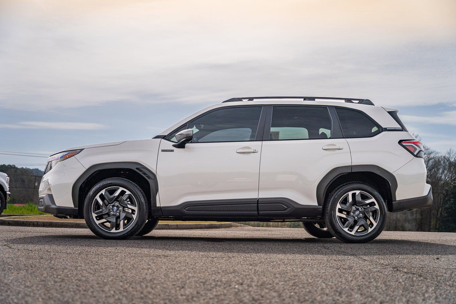 Used 2025 Subaru Forester Premium image 4