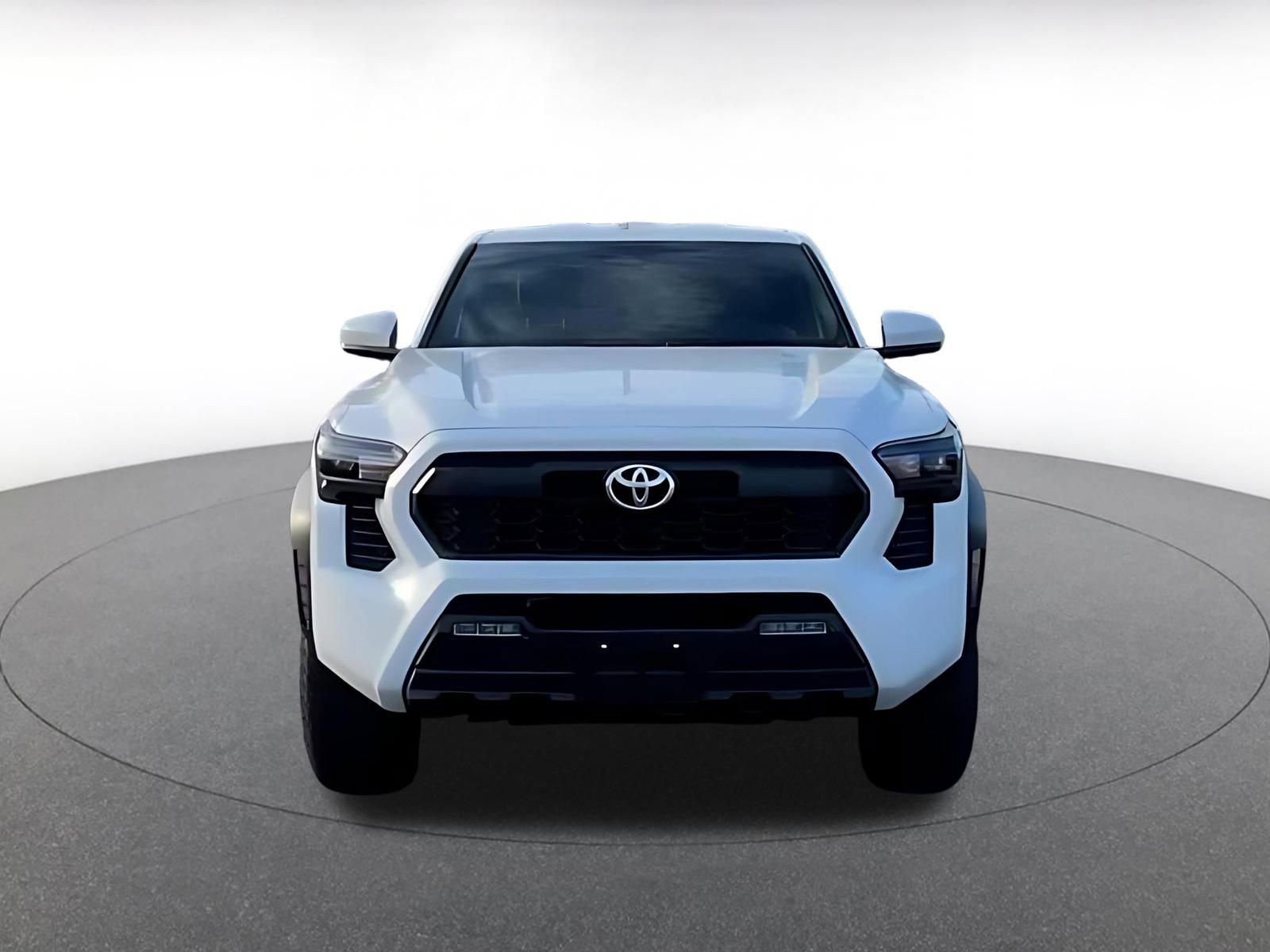 Used 2025 Toyota Tacoma TRD Off-Road image 3