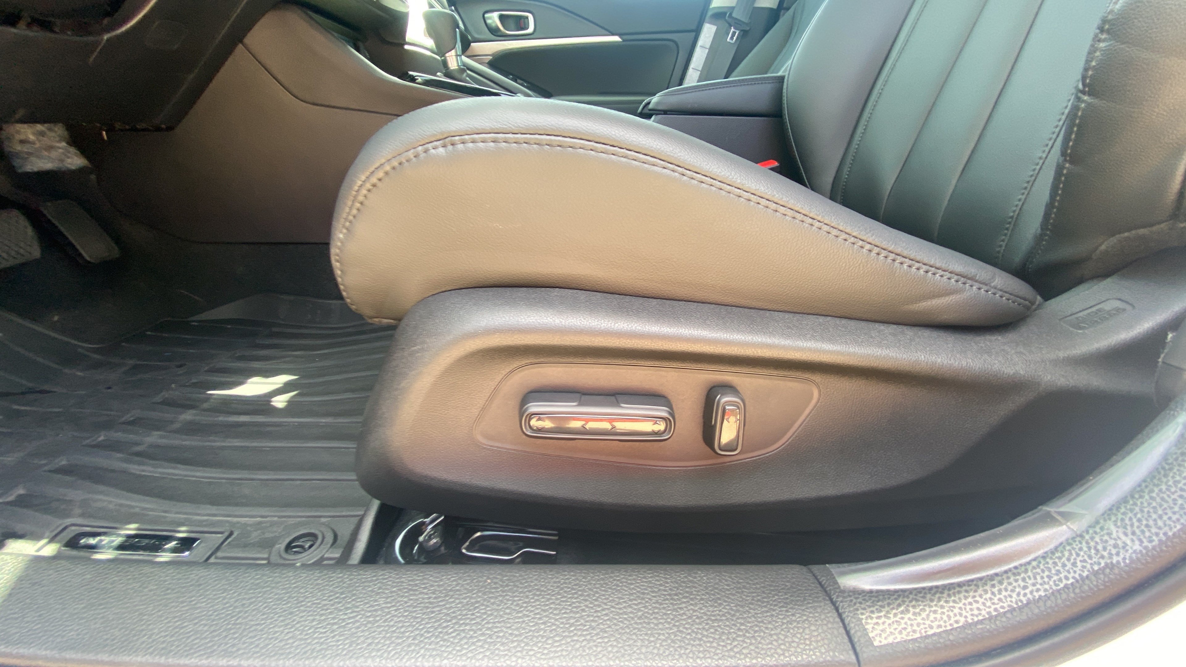 Used 2026 Acura Integra FWD image 12